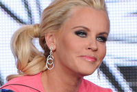 Your-verdict-jenny-mccarthy-latest-look-side